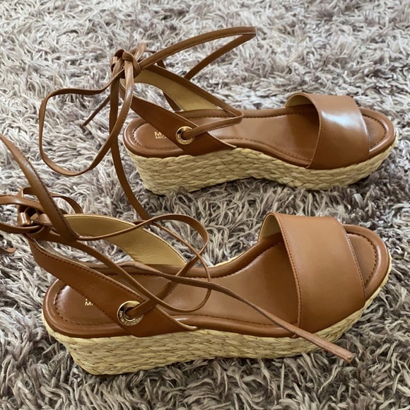 Michael Kors Wedges - Picture 2 of 3